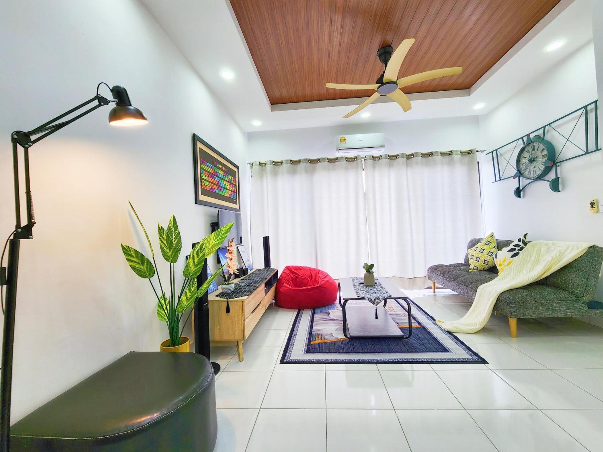 Klia Lili Residensi 5 Plus 2 Pax With Splendid Pool นิไล ภายนอก รูปภาพ
